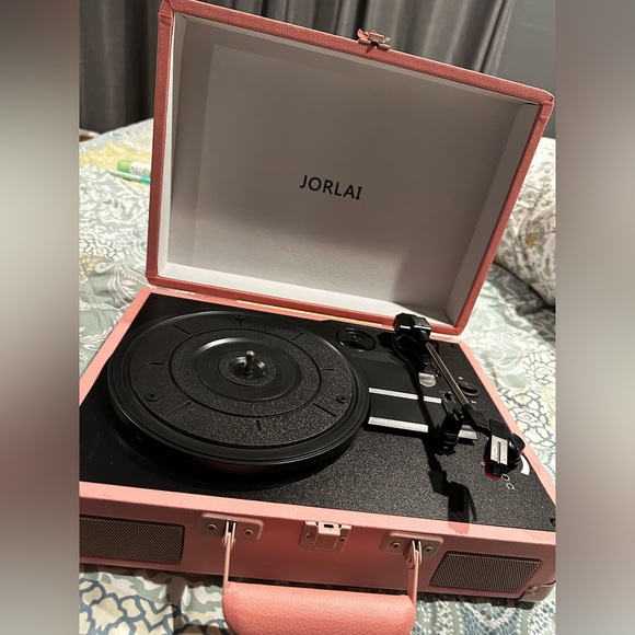 Record Player - Picture 1 of 4